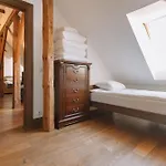 Dictumfactum Sky Apartment