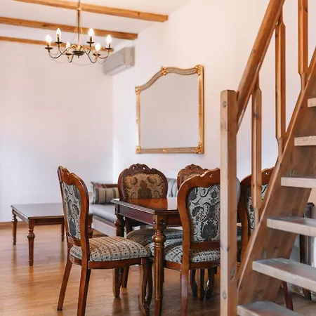 Dictumfactum Sky Apartment