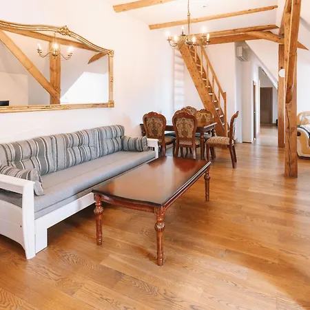 Dictumfactum Sky Apartment